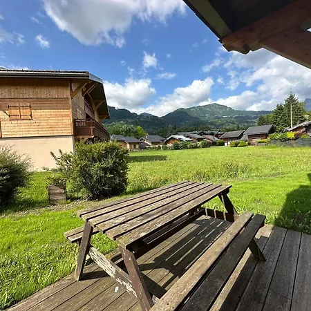 Apartment Avec Terrasse, Proche Bleu Et Telecabine - Fr-1-642-35 *